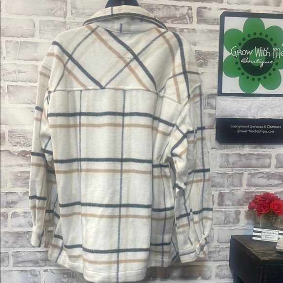 Cream and Black Utility Jacket with Stand-Up Collar small - Picture 5 of 7